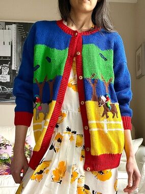 Horseriding themed 3D knit cardigan